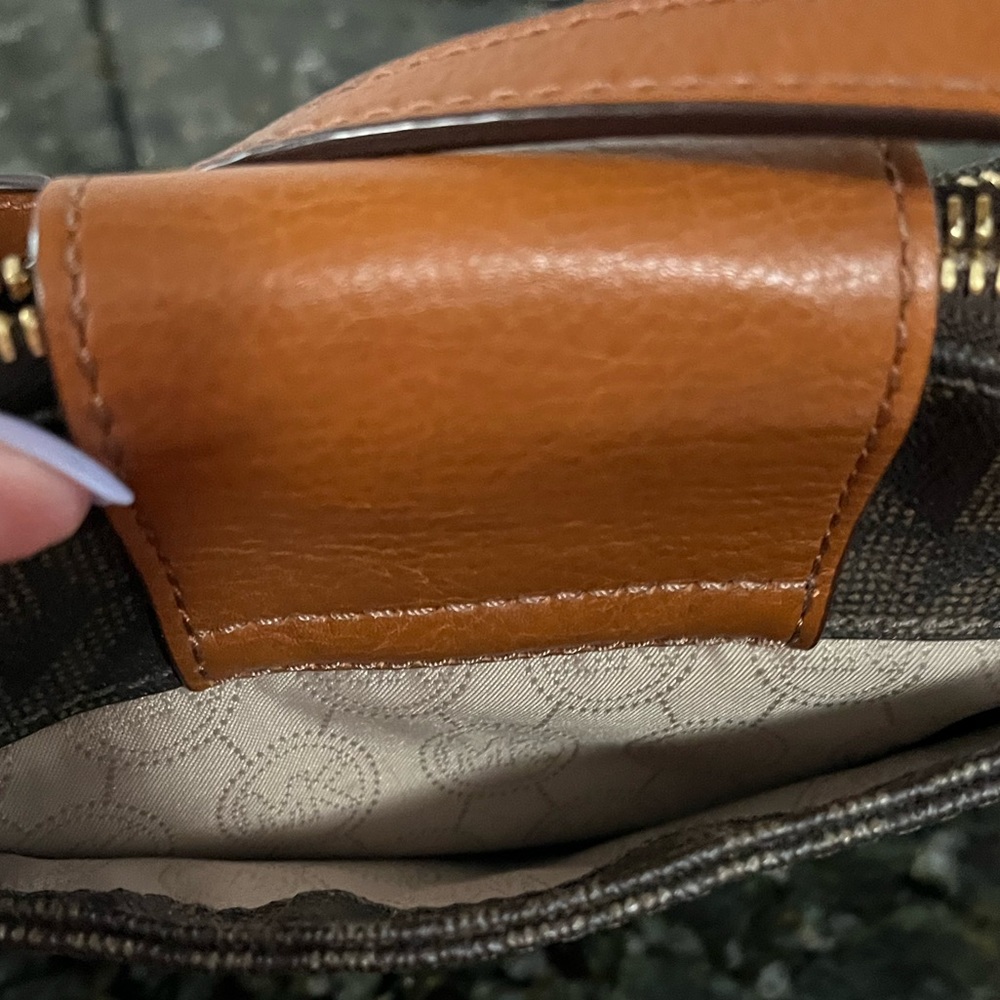 Michael Kors Fulton Small Saffiano Brown Leather Messenger - Picture 6 of 8